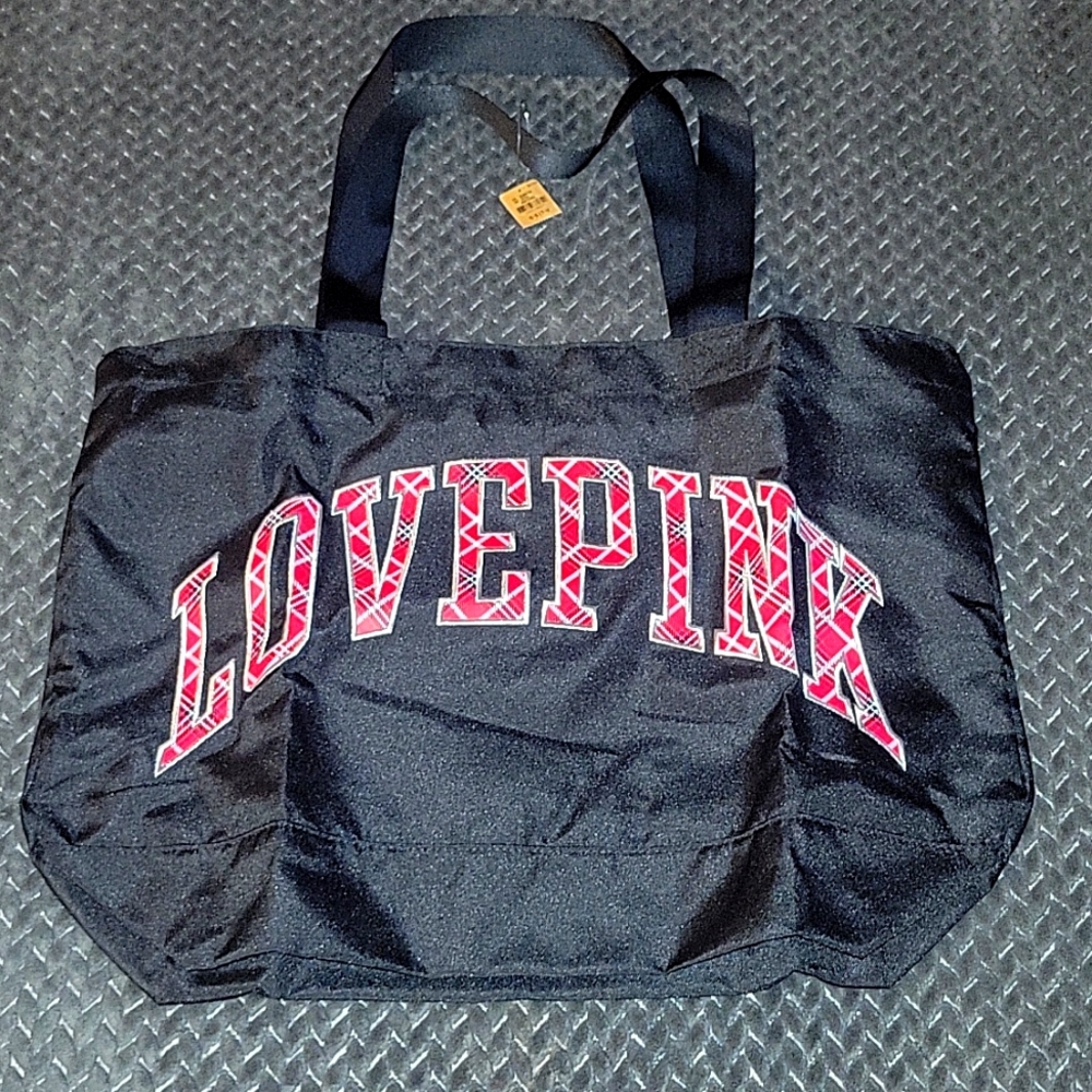 Pink weekend bag